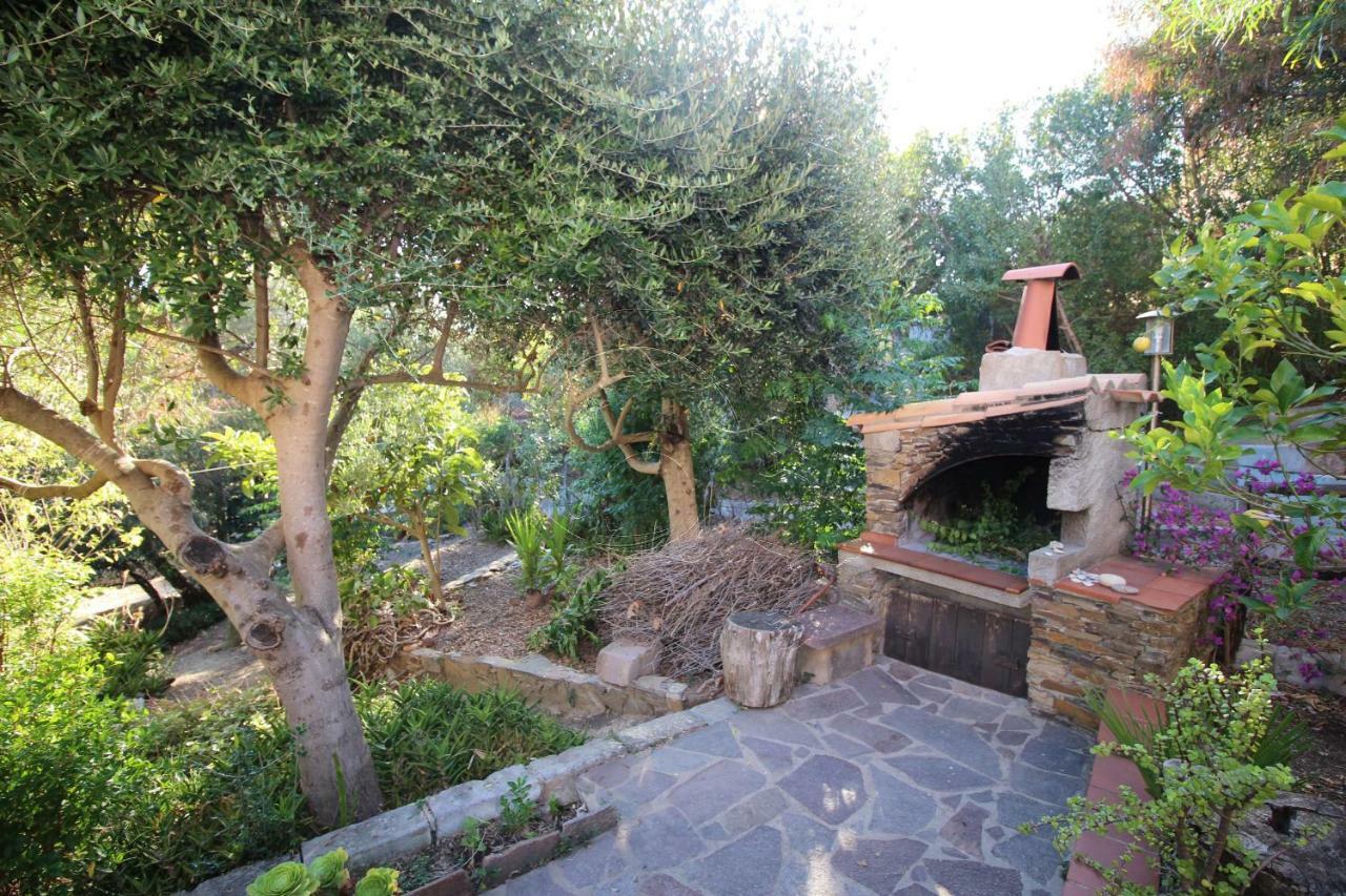 Appartamento Con Giardino Torre Dei Corsari Exterior photo